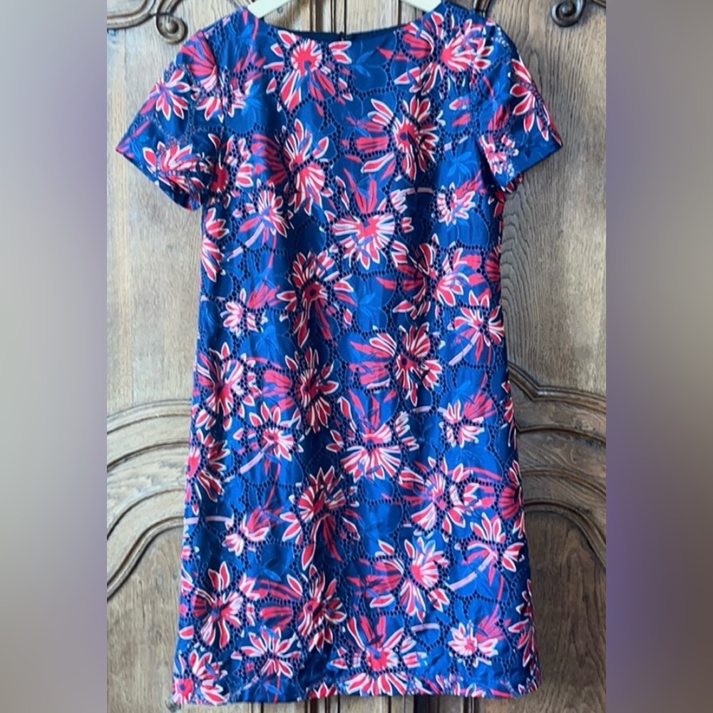 Worth New York Short Sleeve Floral Eyelet Blue, Red, & White Size 6 Dress